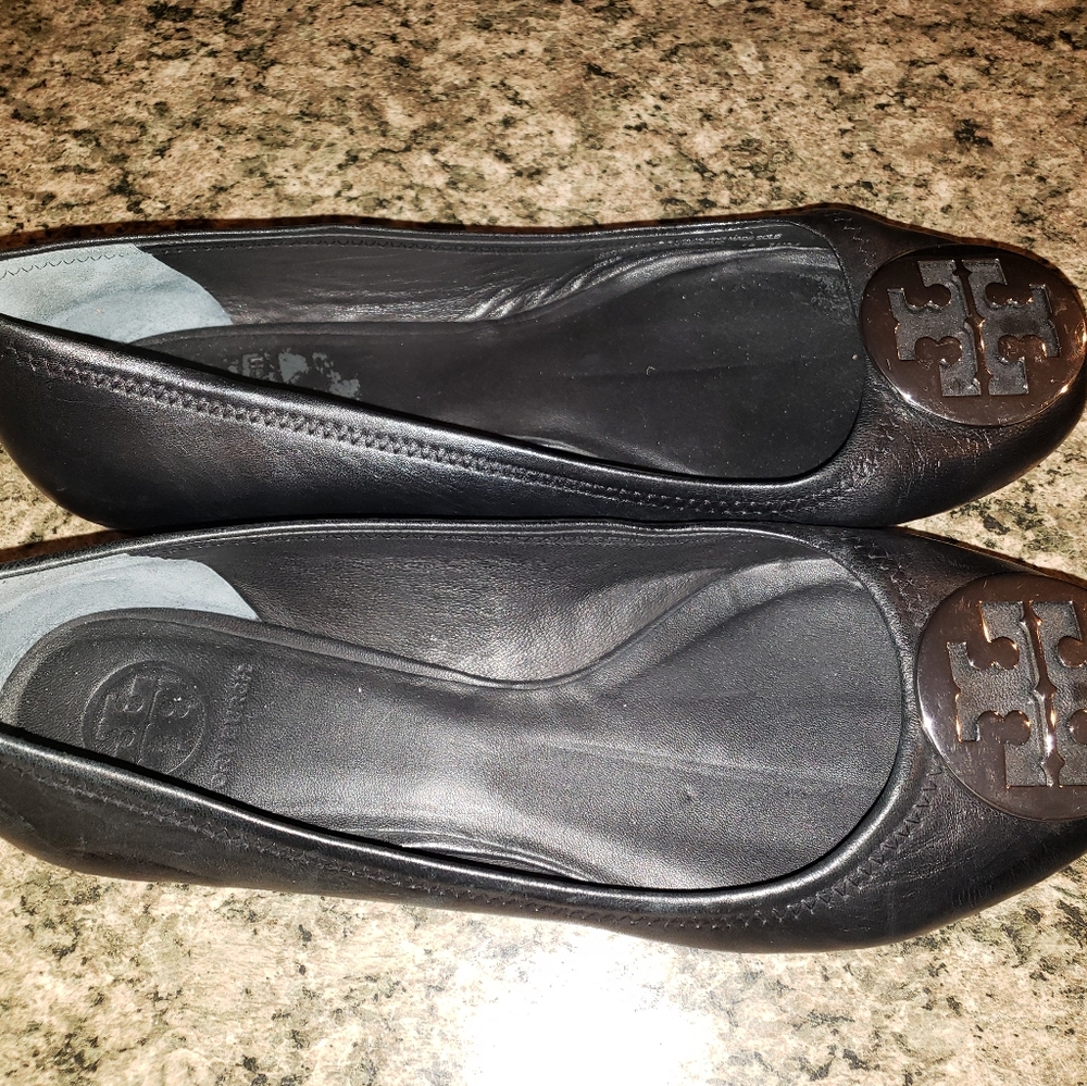 Tory Burch Black Leather Flats Size 10